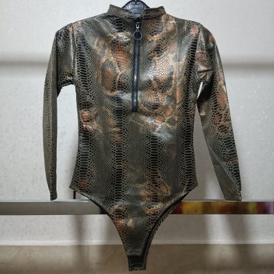 بادی زنانه و دخترانه زیپ دار مدل پوست ماری رنگ سبز
